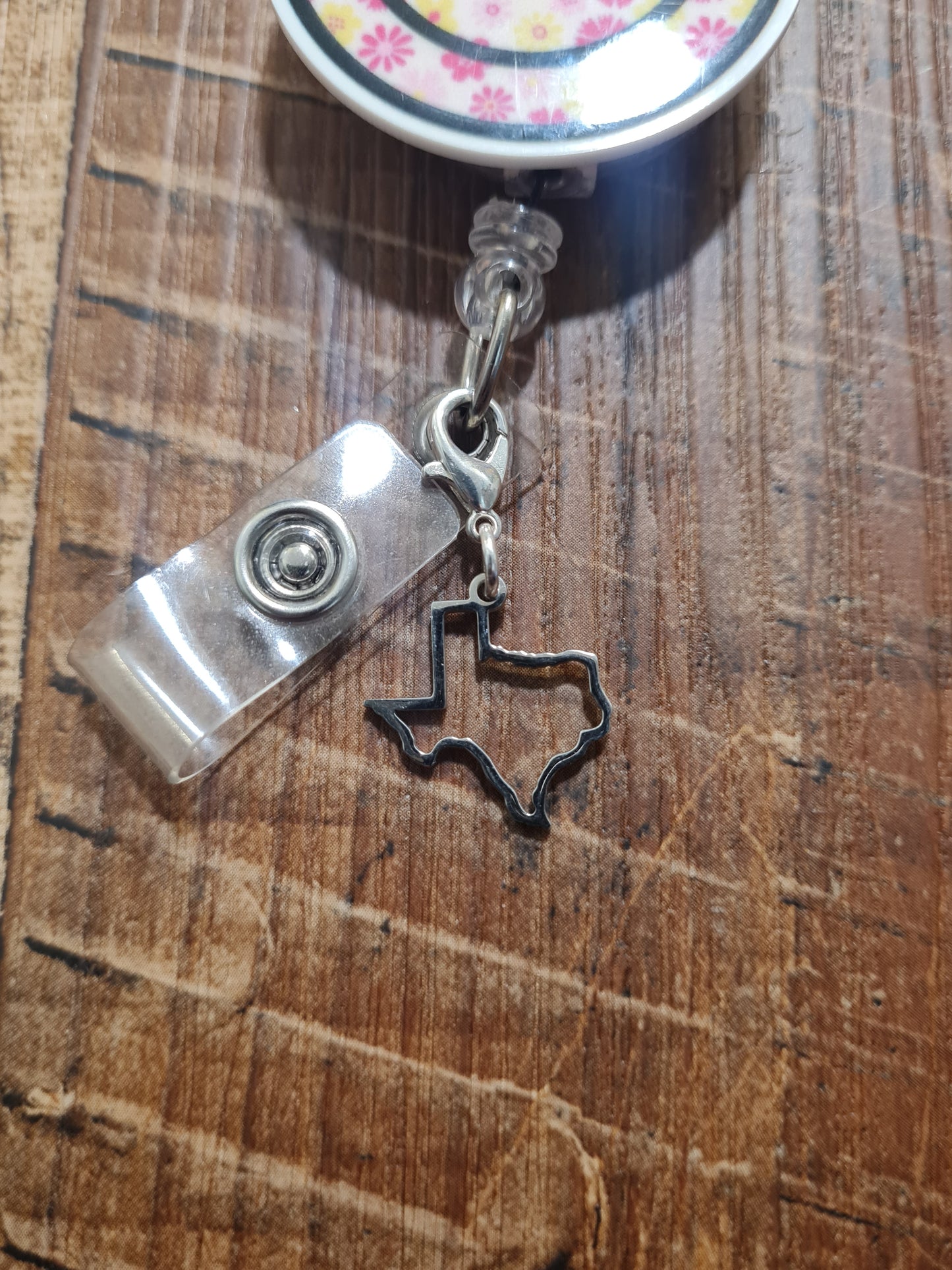 Texas ~ ID Badge Reel Charm ~ Custom Made Charms ~ Badge Buddy ~ Badge Accessories ~ Don't Mess With Texas ~ ID Badge Charm ~ Texas State ID Badge Reel Charm - Lone Star Lanyard Flair for Nurses, Teachers, and Medical Professionals