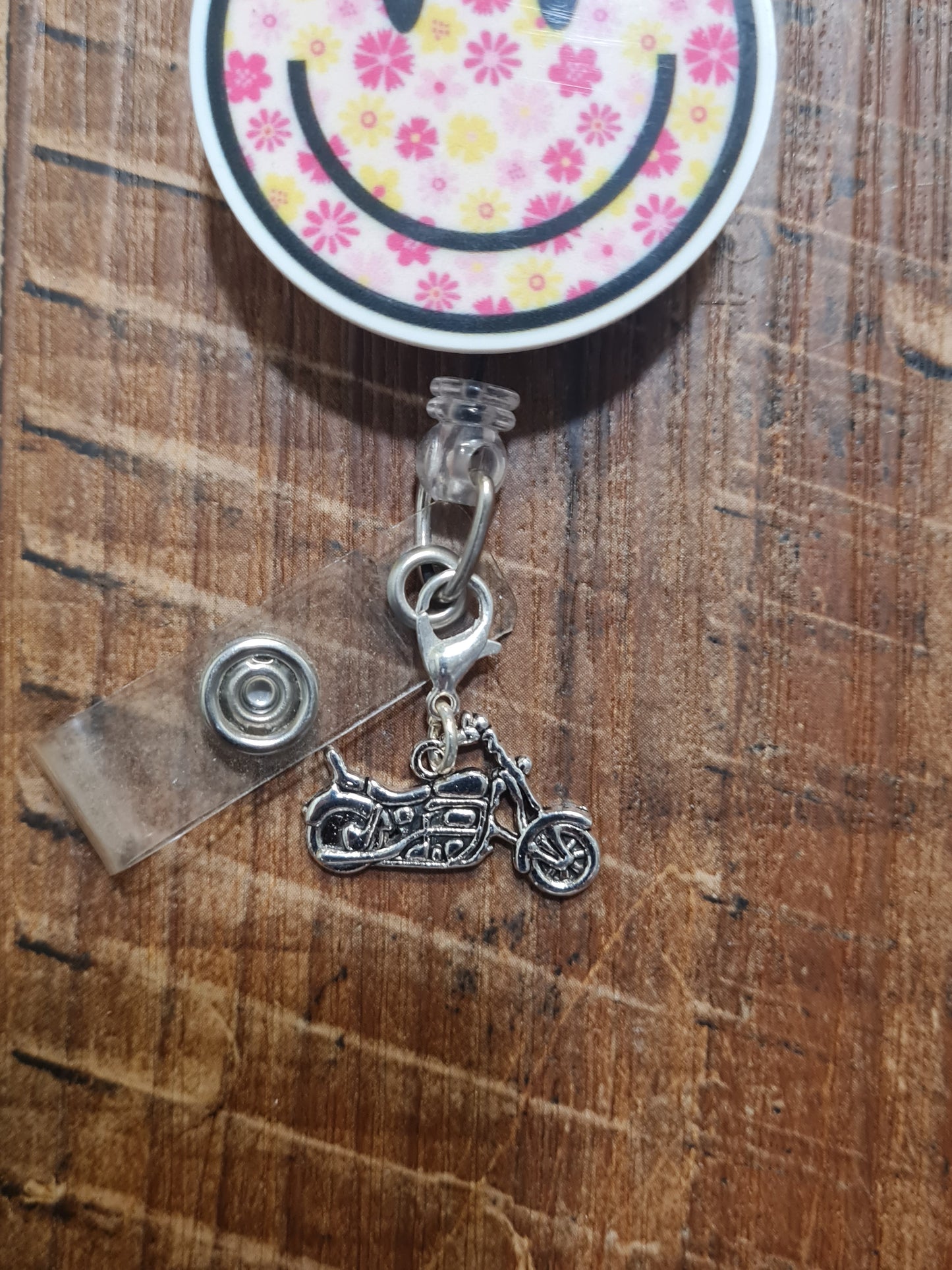 "Open Road" Motorcycle ID Badge Charm - Biker Style Accessory for ID Holders - Miniature Motorbike Badge Flair - Cool Gift for Motorcycle Enthusiasts