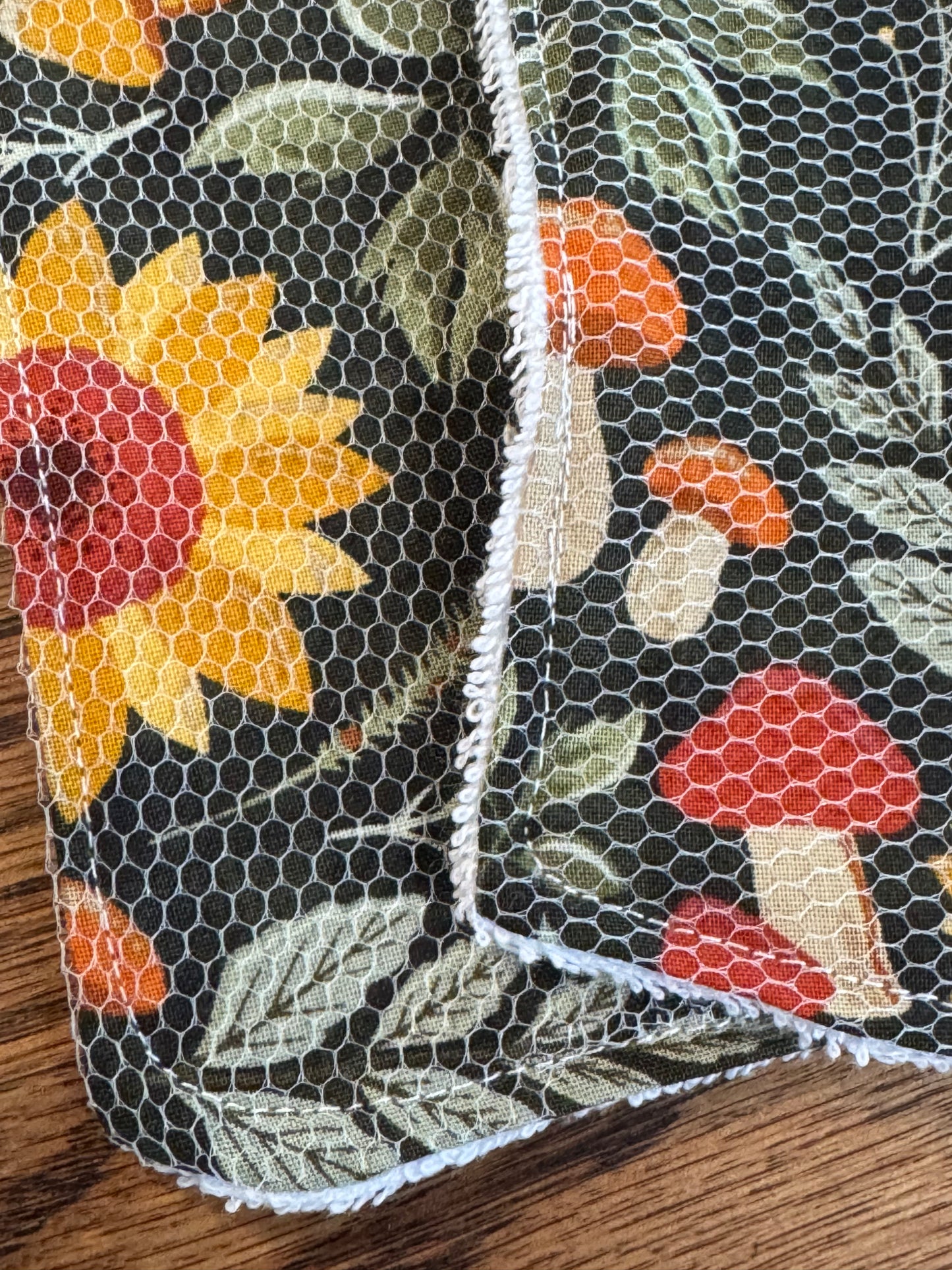 Sunflowers & Mushrooms | Reusable Dual-Sided Dish Scrubber Set | 2-Pack Cotton & Terry Dish Cloths with Scrubbing Mesh | Eco-Friendly Kitchen Cleaning Cloths