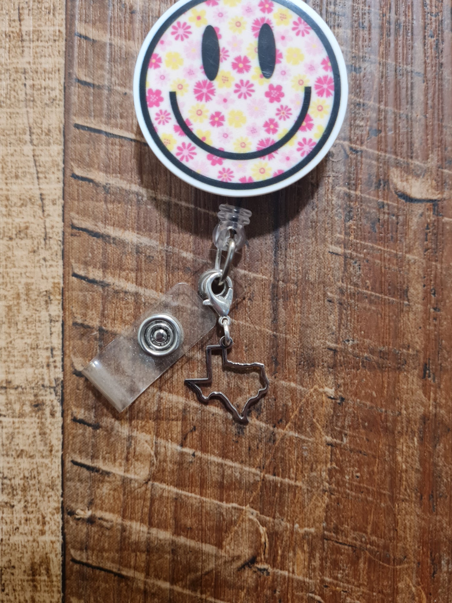 Texas ~ ID Badge Reel Charm ~ Custom Made Charms ~ Badge Buddy ~ Badge Accessories ~ Don't Mess With Texas  ~ ID Badge Charm ~ Texas State ID Badge Reel Charm - Lone Star Lanyard Flair for Nurses, Teachers, and Medical Professionals