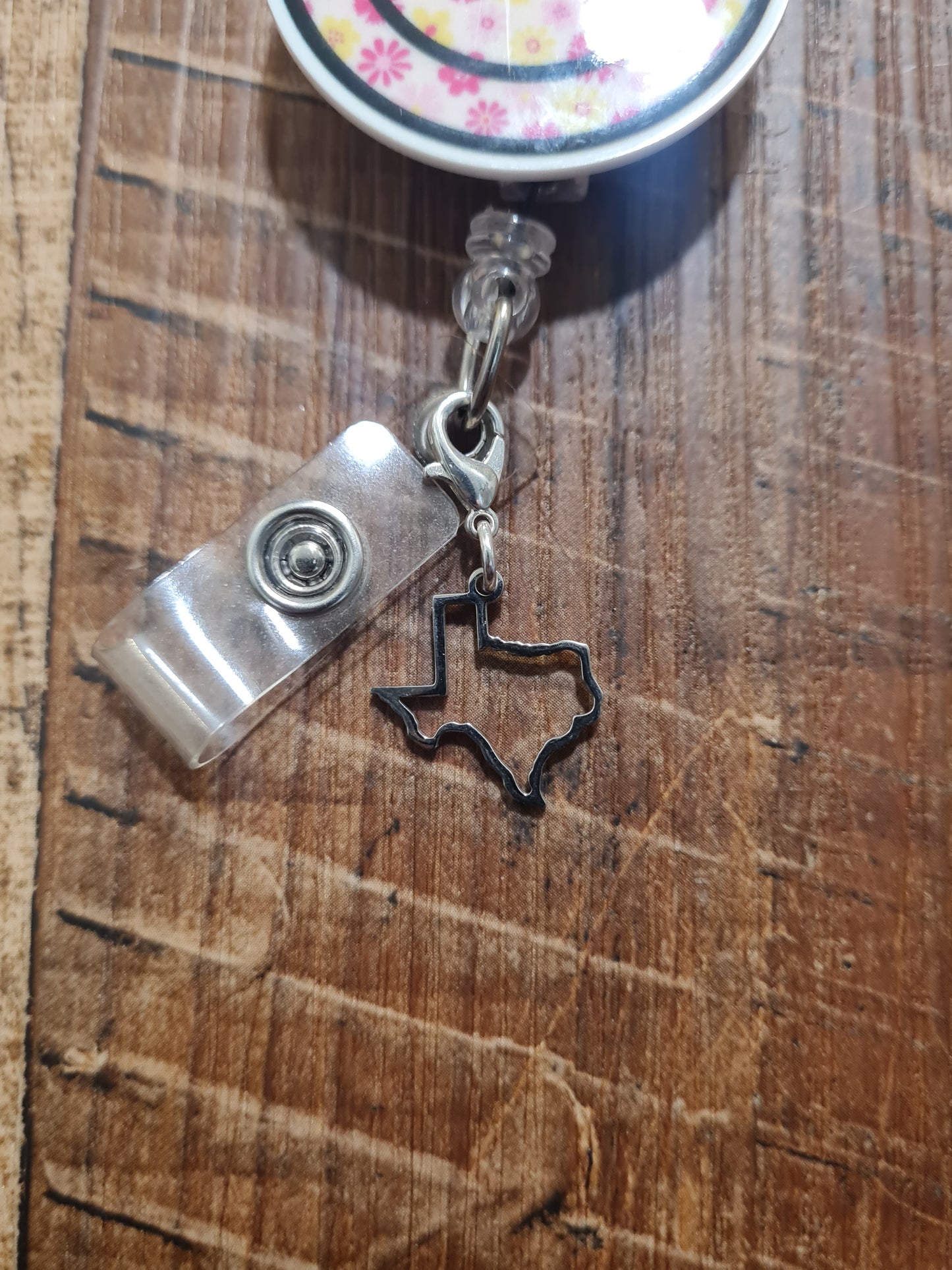 Texas ~ ID Badge Reel Charm ~ Custom Made Charms ~ Badge Buddy ~ Badge Accessories ~ Don't Mess With Texas  ~ ID Badge Charm ~ Texas State ID Badge Reel Charm - Lone Star Lanyard Flair for Nurses, Teachers, and Medical Professionals