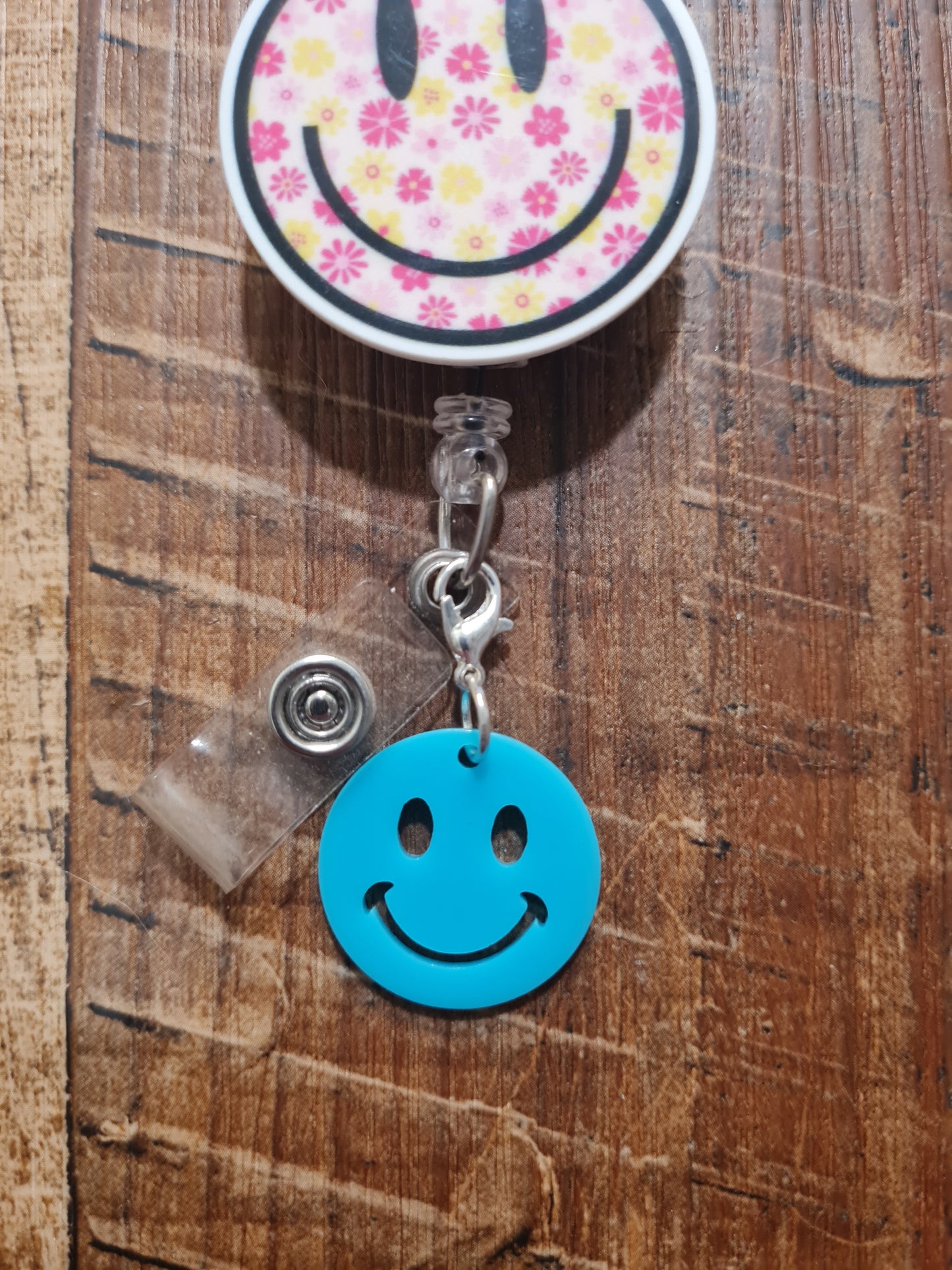 Smiley Face ID Badge Reel Charm - Retro Happy Face Lanyard Accessory for Pediatric Nurses, Teachers, and Dental Assistants
