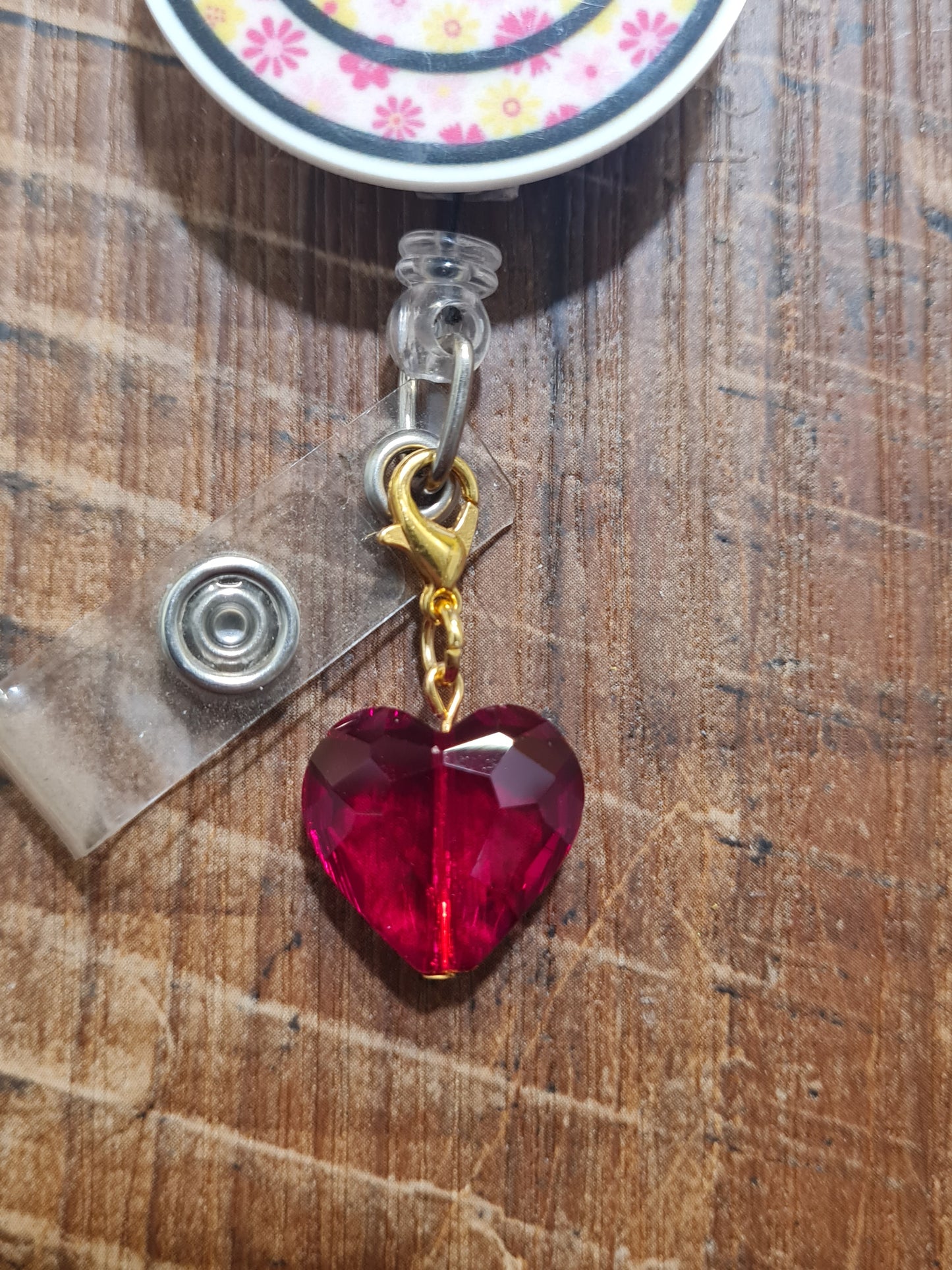 Sparkly Red Heart ID Badge Charm - Valentine’s Day Bling Accessory for Nurses and Doctors - Radiant Heart Badge Dangle for Healthcare Heroes