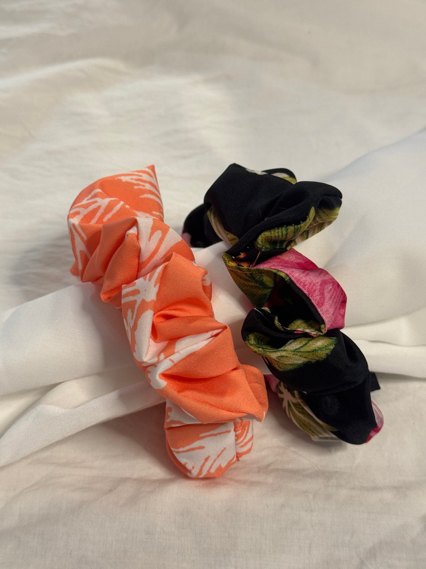 Hawaiian Print Scrunchie, Oversize XLarge Scrunchies, Summer Scrunchie, Handmade Scrunchie