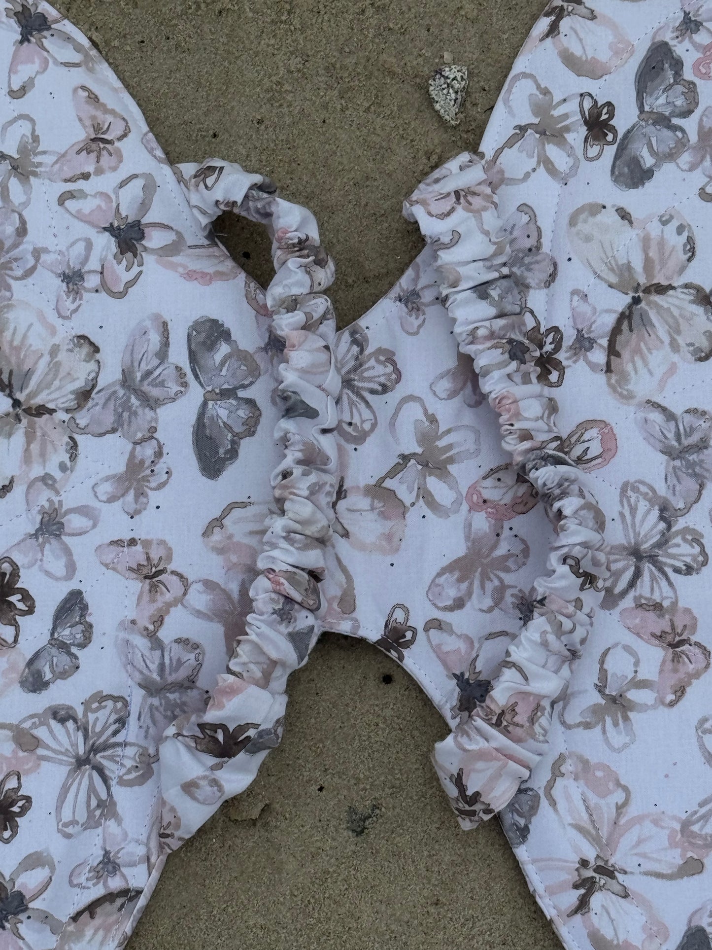 Child’s Butterfly Wings – Soft Dress-Up Costume with Comfortable Elastic Straps