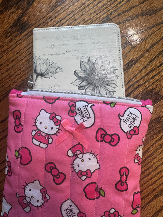 Kitty E-Reader Pouch | Handmade Kindle Sleeve | Padded E-Reader Case | 8x10 Cotton Kindle Pouch | Paperwhite Sleeve | Book Lover Gift | Tablet Sleeve | Zippered E-Reader Cover