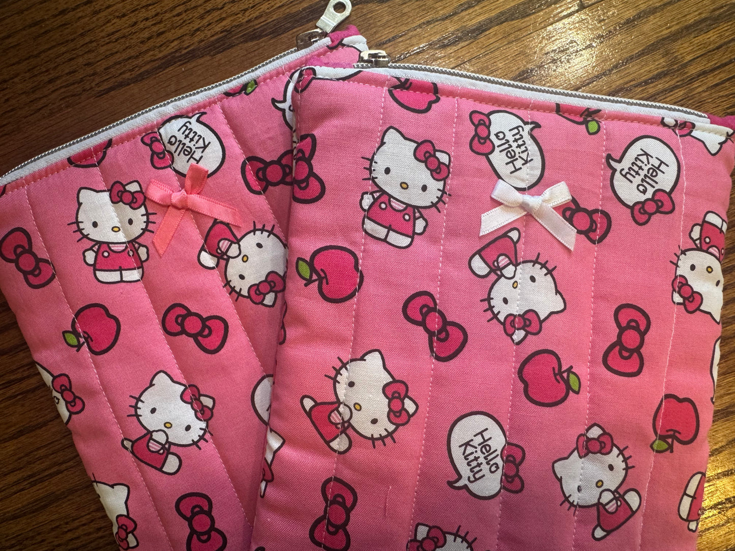Kitty E-Reader Pouch | Handmade Kindle Sleeve | Padded E-Reader Case | 8x10 Cotton Kindle Pouch | Paperwhite Sleeve | Book Lover Gift | Tablet Sleeve | Zippered E-Reader Cover