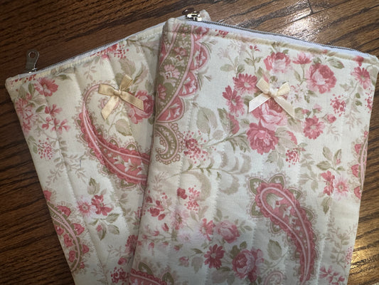 Paisley E-Reader Case | E-Reader Cover | E-Reader Pouch | Handmade Kindle Sleeve | Padded E-Reader Case | 8x10 Cotton Kindle Pouch | Paperwhite Sleeve | Book Lover Gift | Tablet Sleeve | Zippered E-Reader Cover