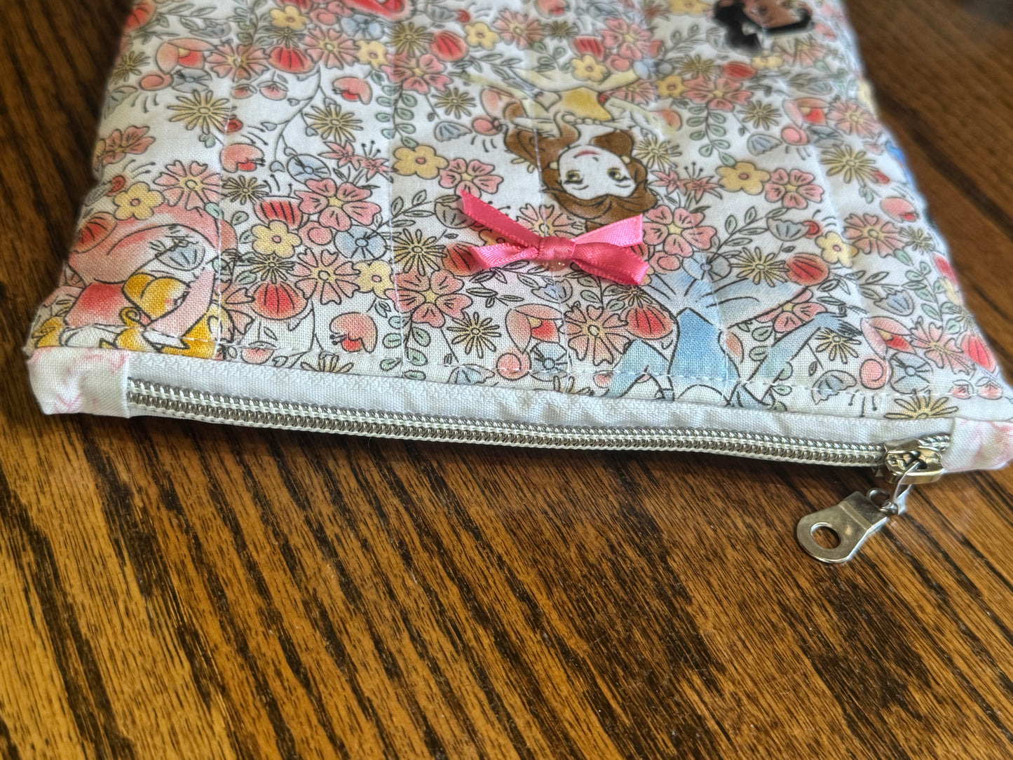 Princess E-Reader Pouch | Handmade Kindle Sleeve | Padded E-Reader Case | 8x10 Cotton Kindle Pouch | Paperwhite Sleeve | Book Lover Gift | Tablet Sleeve | Zippered E-Reader Cover