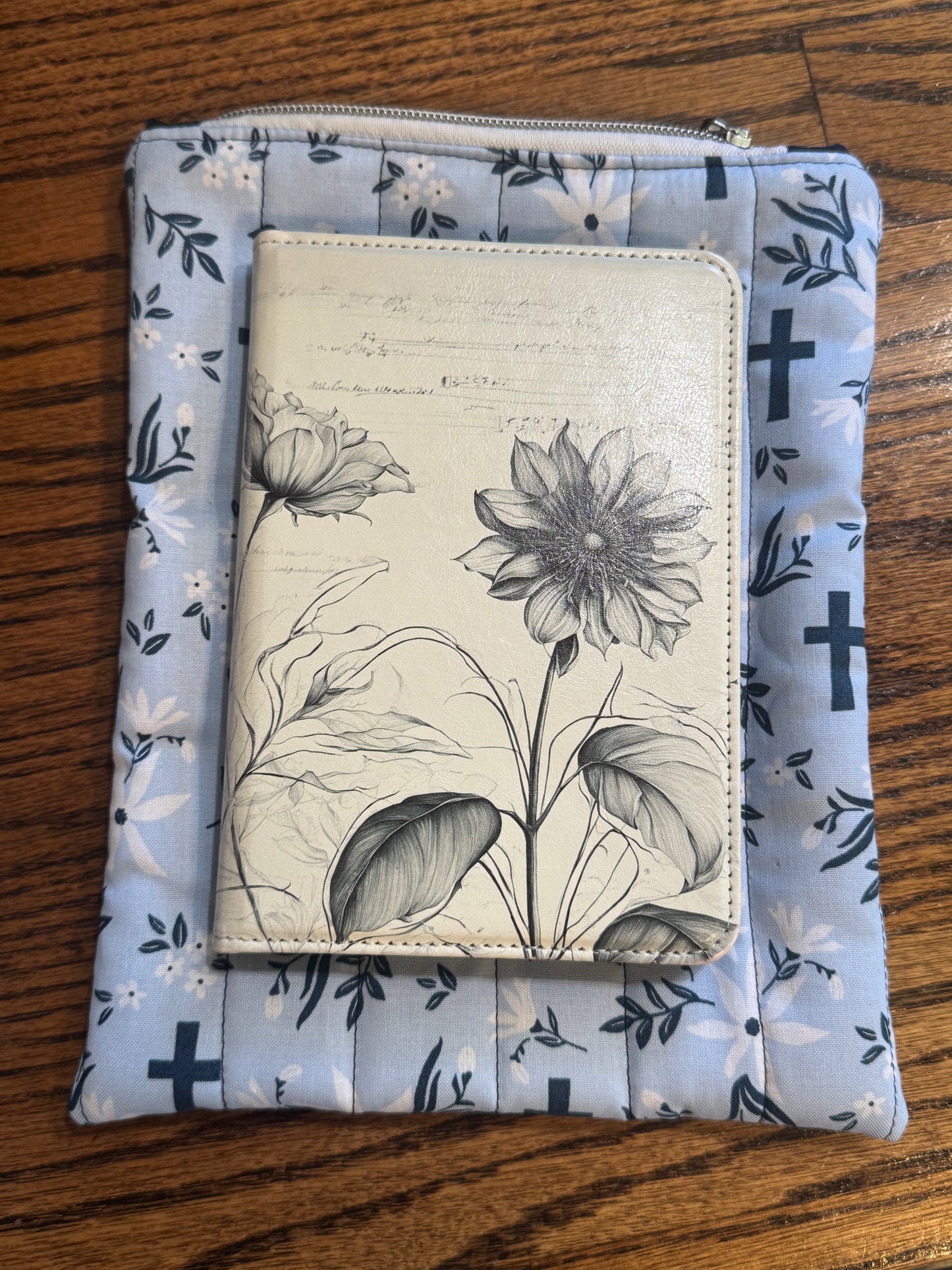 Christian E-Reader Case | E-Reader Cover | E-Reader Pouch | Handmade Kindle Sleeve | Padded E-Reader Case | 8x10 Cotton Kindle Pouch | Paperwhite Sleeve | Book Lover Gift | Tablet Sleeve | Zippered E-Reader Cover