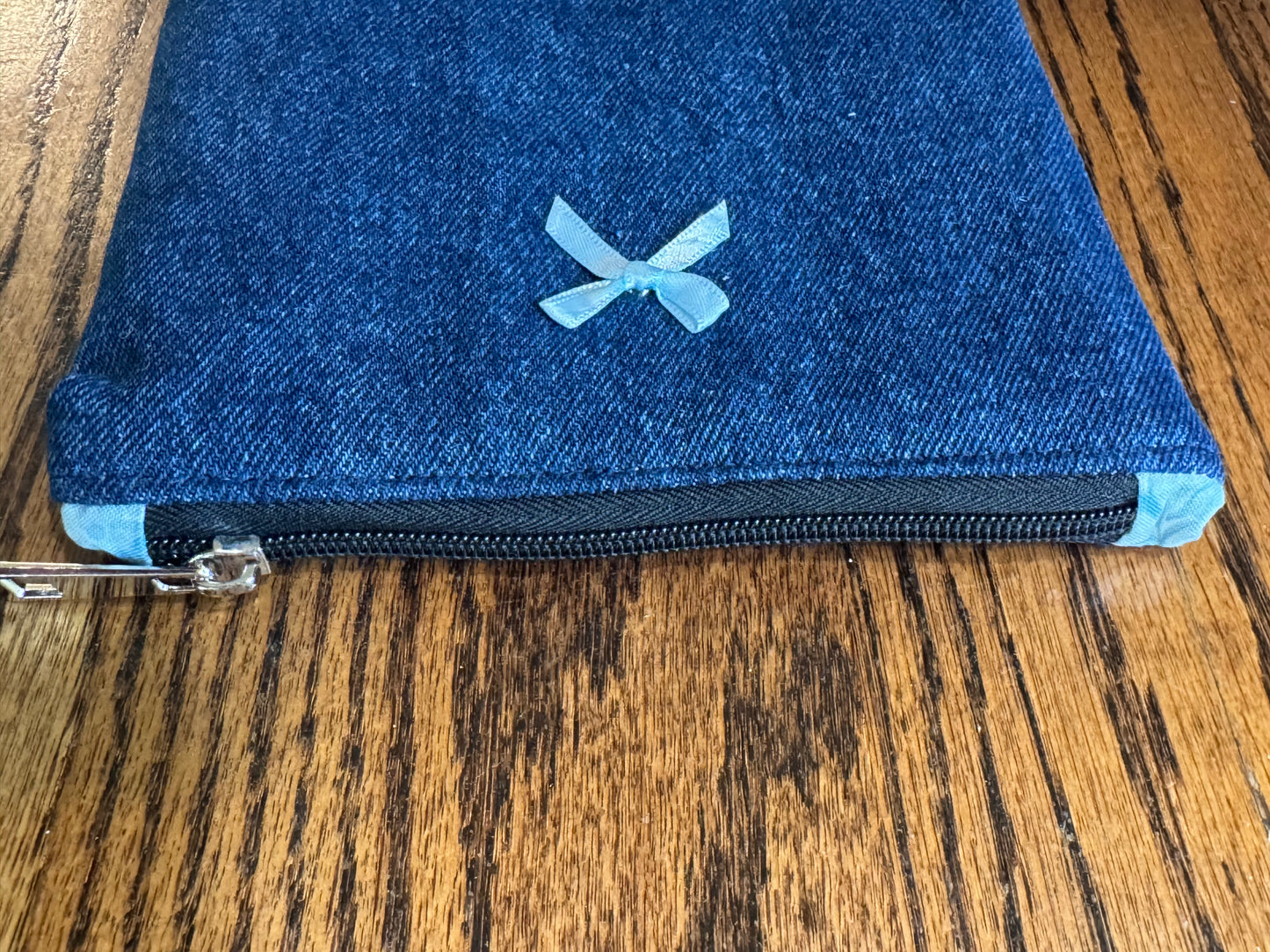 Denim E-Reader Pouch | Handmade Kindle Sleeve | Padded E-Reader Case | 8x10 Cotton Kindle Pouch | Paperwhite Sleeve | Book Lover Gift | Tablet Sleeve | Zippered E-Reader Cover