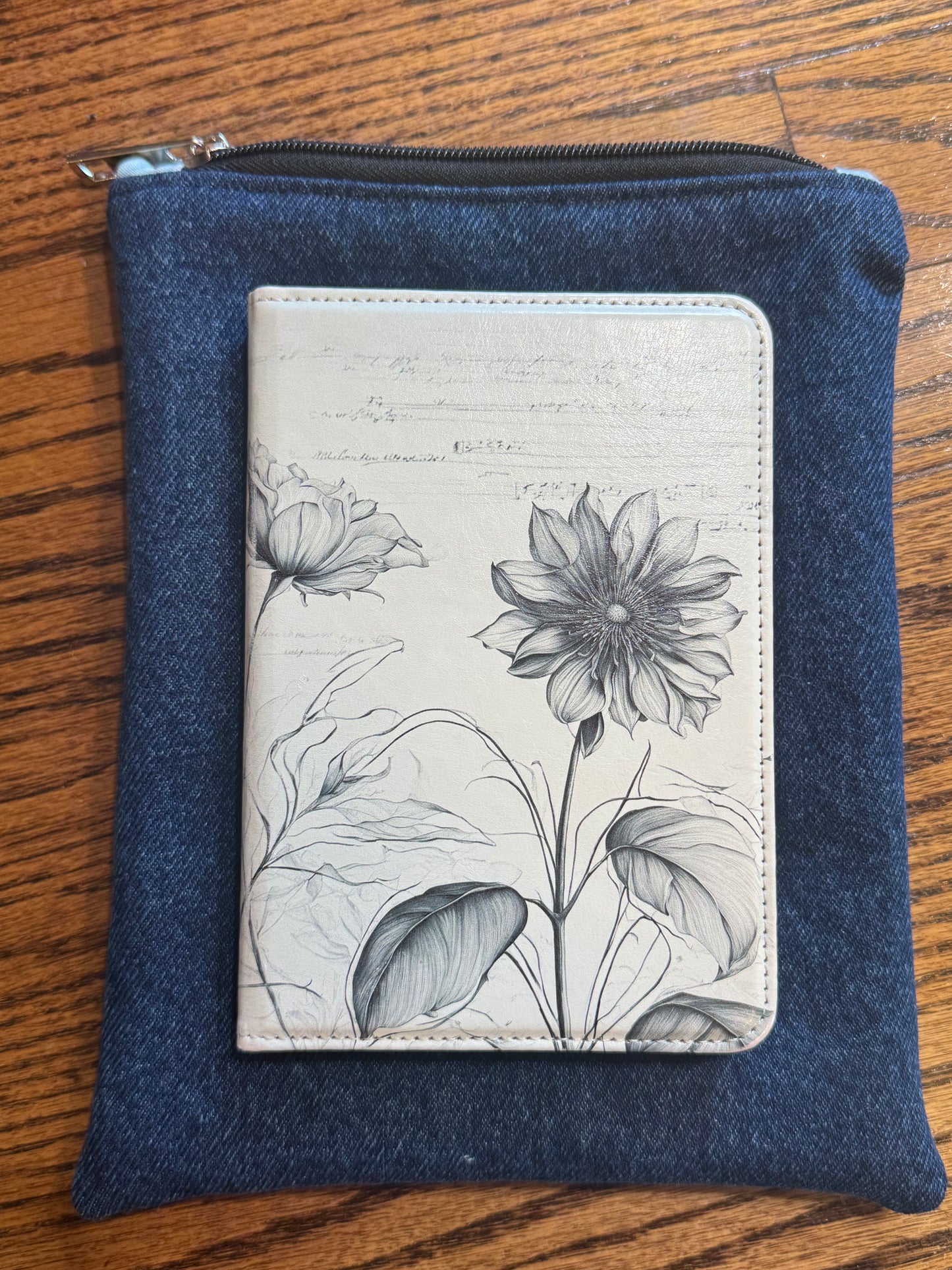 Denim E-Reader Pouch | Handmade Kindle Sleeve | Padded E-Reader Case | 8x10 Cotton Kindle Pouch | Paperwhite Sleeve | Book Lover Gift | Tablet Sleeve | Zippered E-Reader Cover