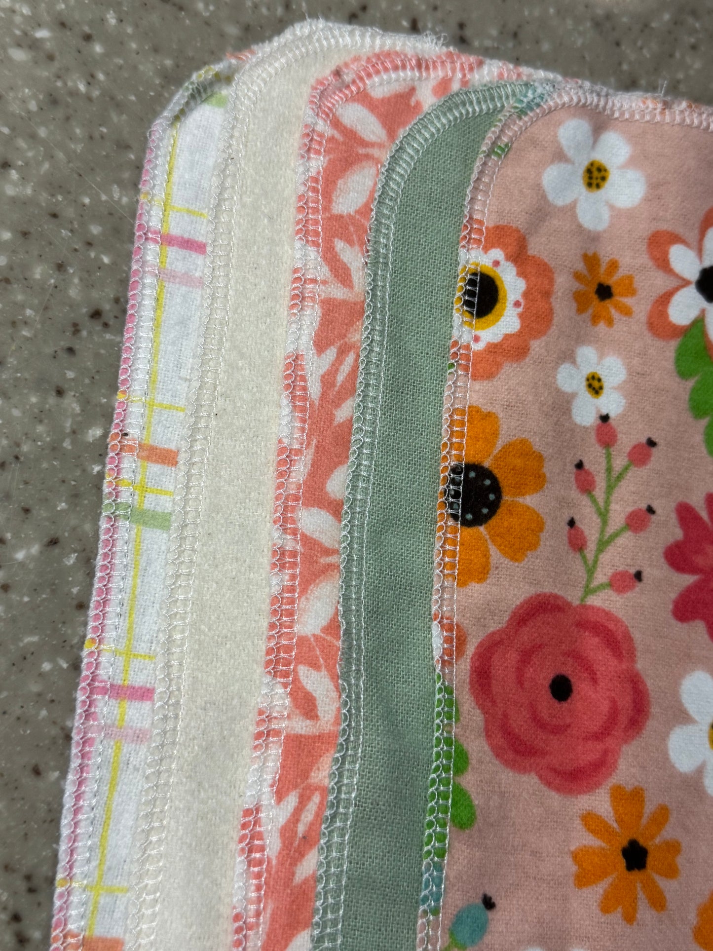 Floral Plaid ~ Reusable Mop Pads | 100% Cotton Flannel | Washable & Eco-Friendly | Set of 5 | Fits Swiffer-Style Mops