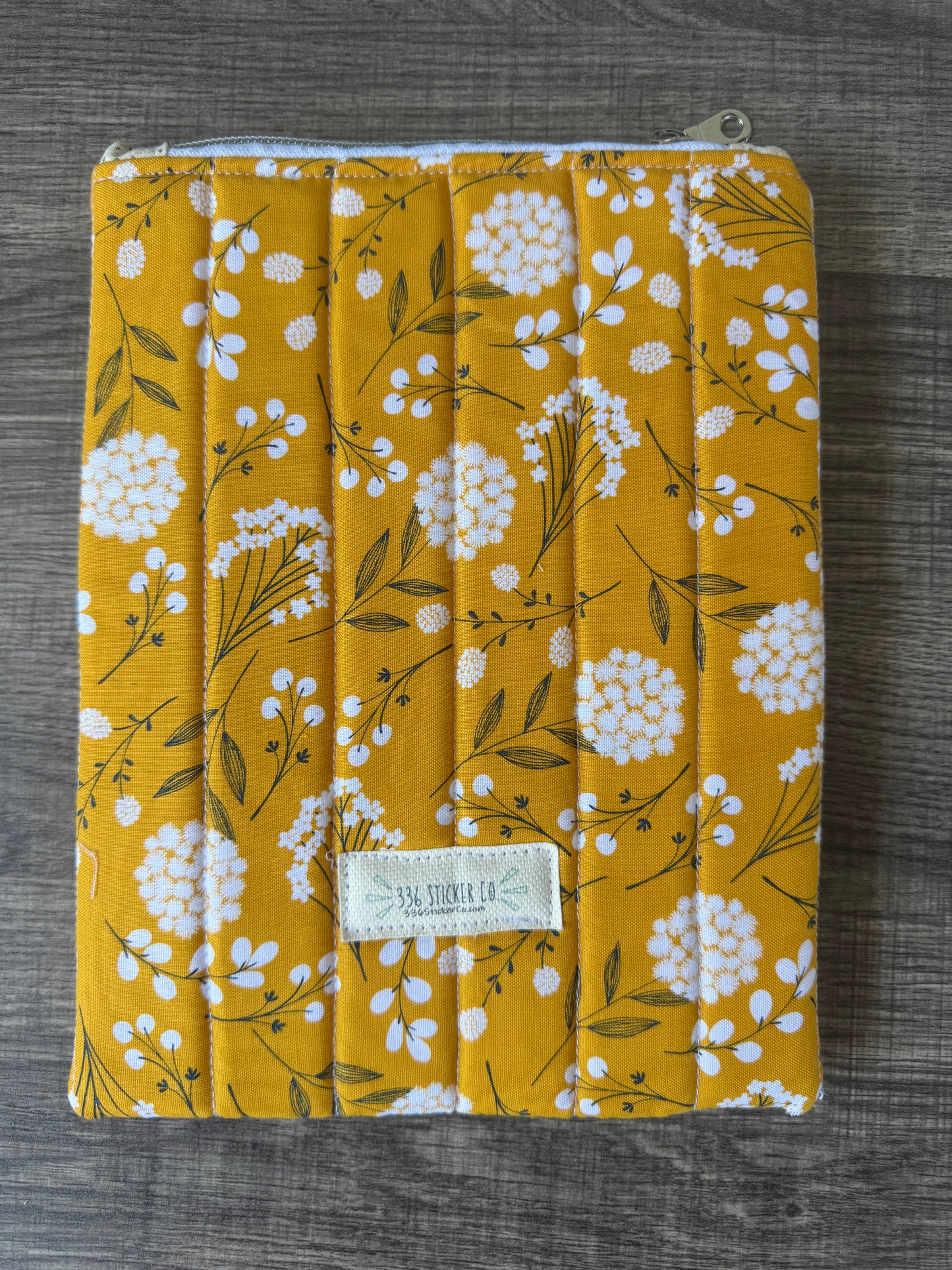 Mustard Botanical Berry Vine E-Reader Case | E-Reader Cover | E-Reader Pouch | Handmade Kindle Sleeve | Padded E-Reader Case | 8x10 Cotton Kindle Pouch | Paperwhite Sleeve | Book Lover Gift | Tablet Sleeve | Zippered E-Reader Cover