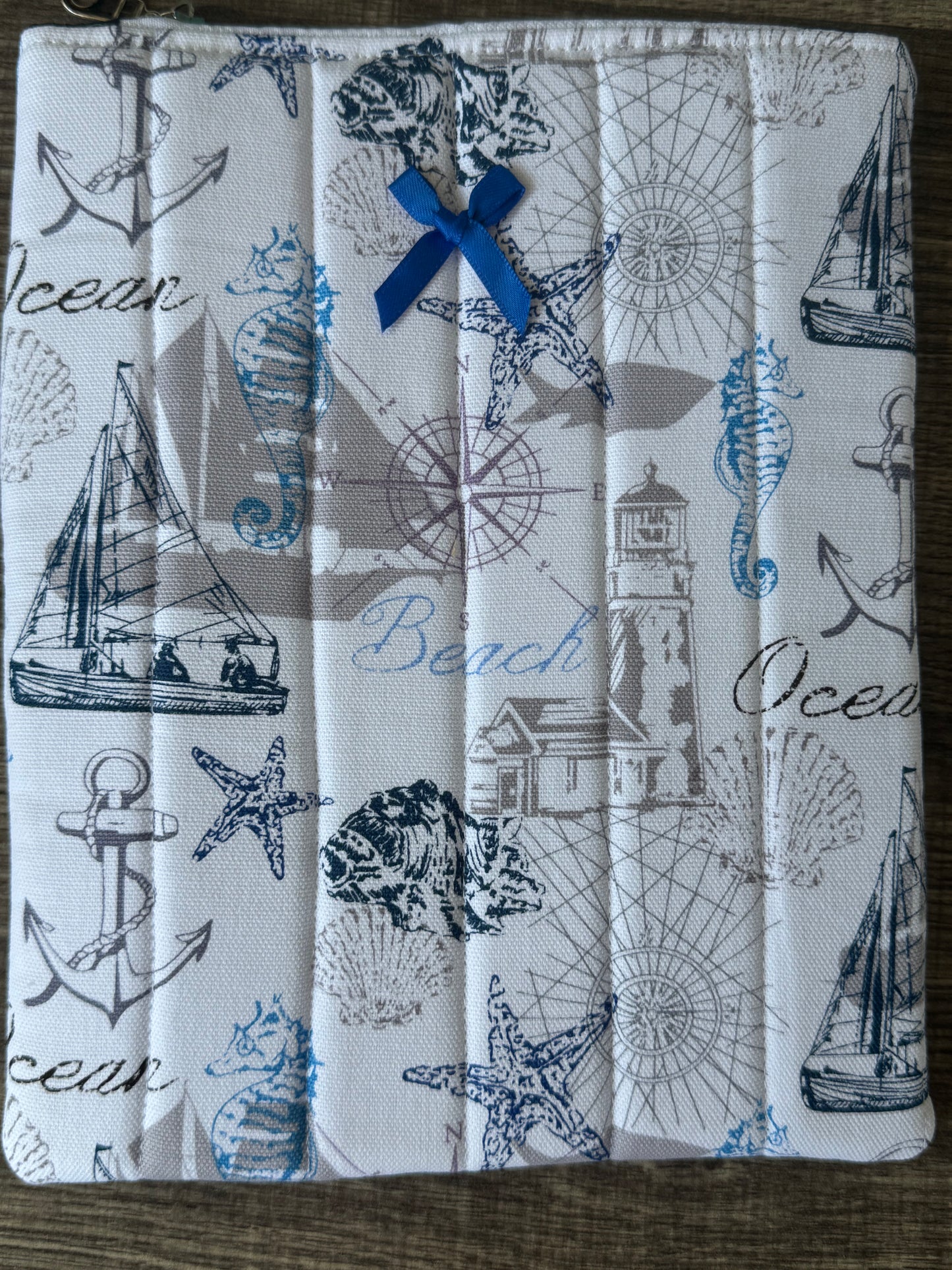 Beach E-Reader Case | E-Reader Cover | E-Reader Pouch | Handmade Kindle Sleeve | Padded E-Reader Case | 8x10 Cotton Kindle Pouch | Paperwhite Sleeve | Book Lover Gift | Tablet Sleeve | Zippered E-Reader Cover