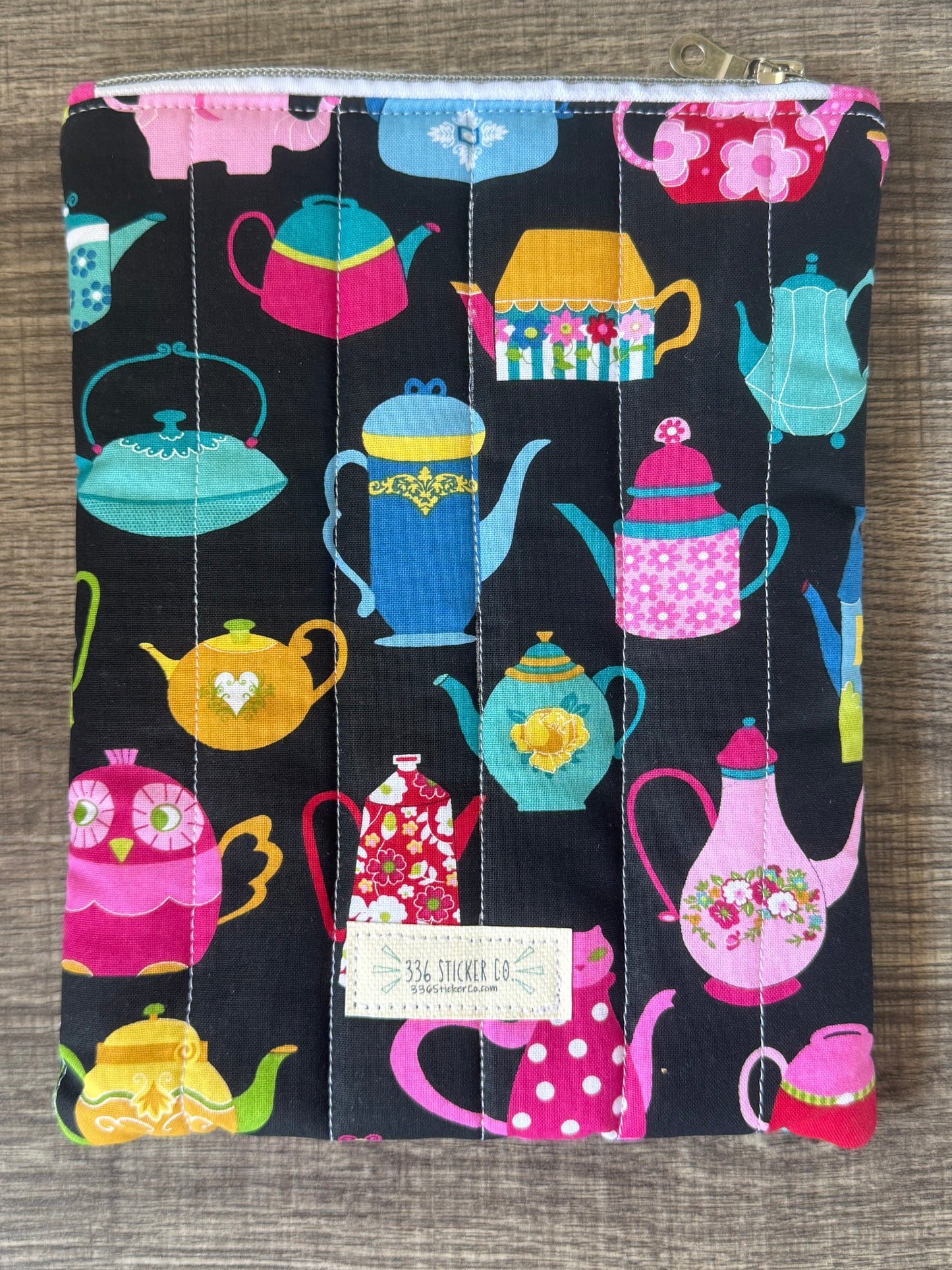 Teapot E-Reader Case | E-Reader Cover | E-Reader Pouch | Handmade Kindle Sleeve | Padded E-Reader Case | 8x10 Cotton Kindle Pouch | Paperwhite Sleeve | Book Lover Gift | Tablet Sleeve | Zippered E-Reader Cover