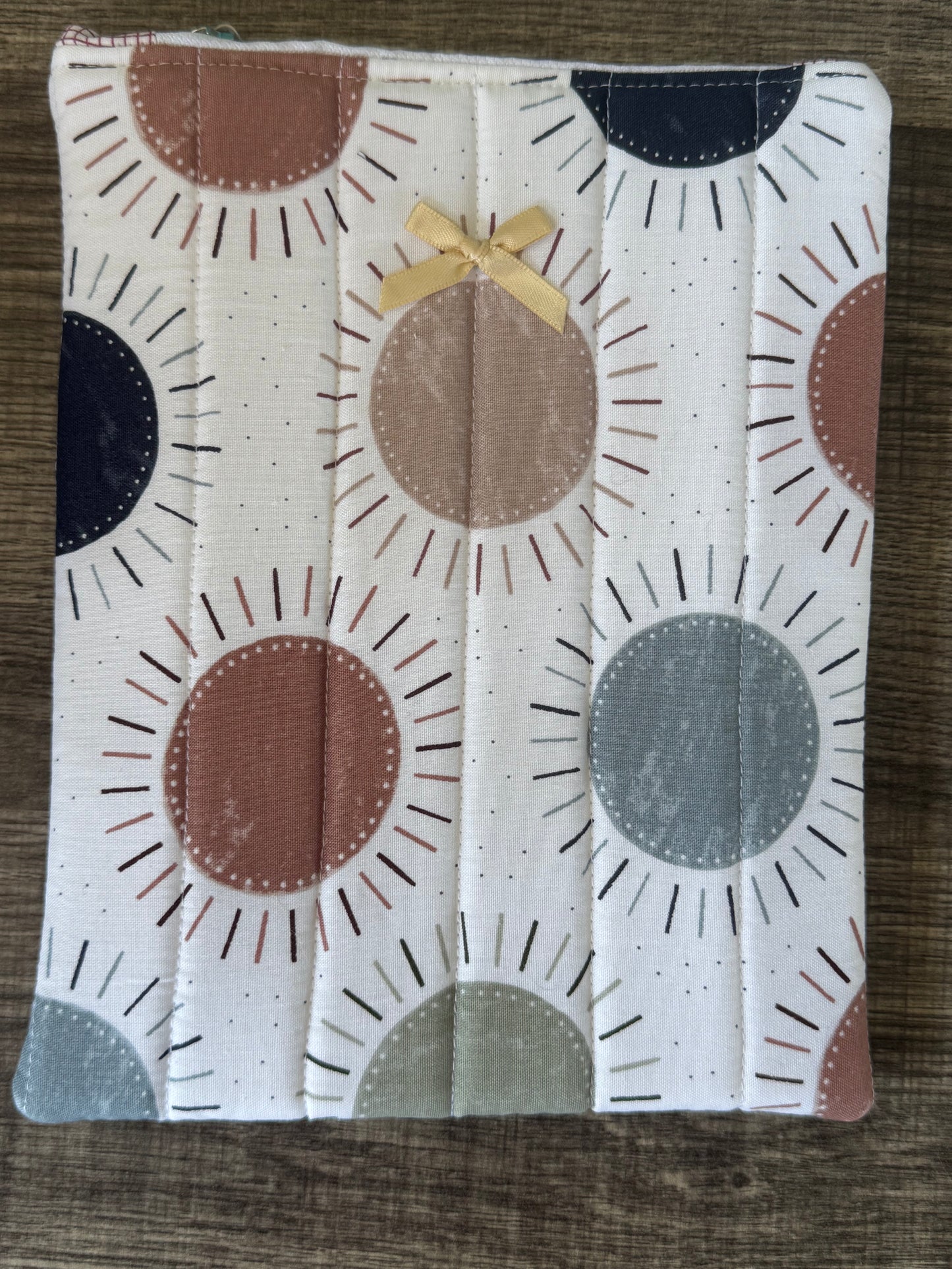 Boho Sun E-Reader Case | E-Reader Cover | E-Reader Pouch | Handmade Kindle Sleeve | Padded E-Reader Case | 8x10 Cotton Kindle Pouch | Paperwhite Sleeve | Book Lover Gift | Tablet Sleeve | Zippered E-Reader Cover
