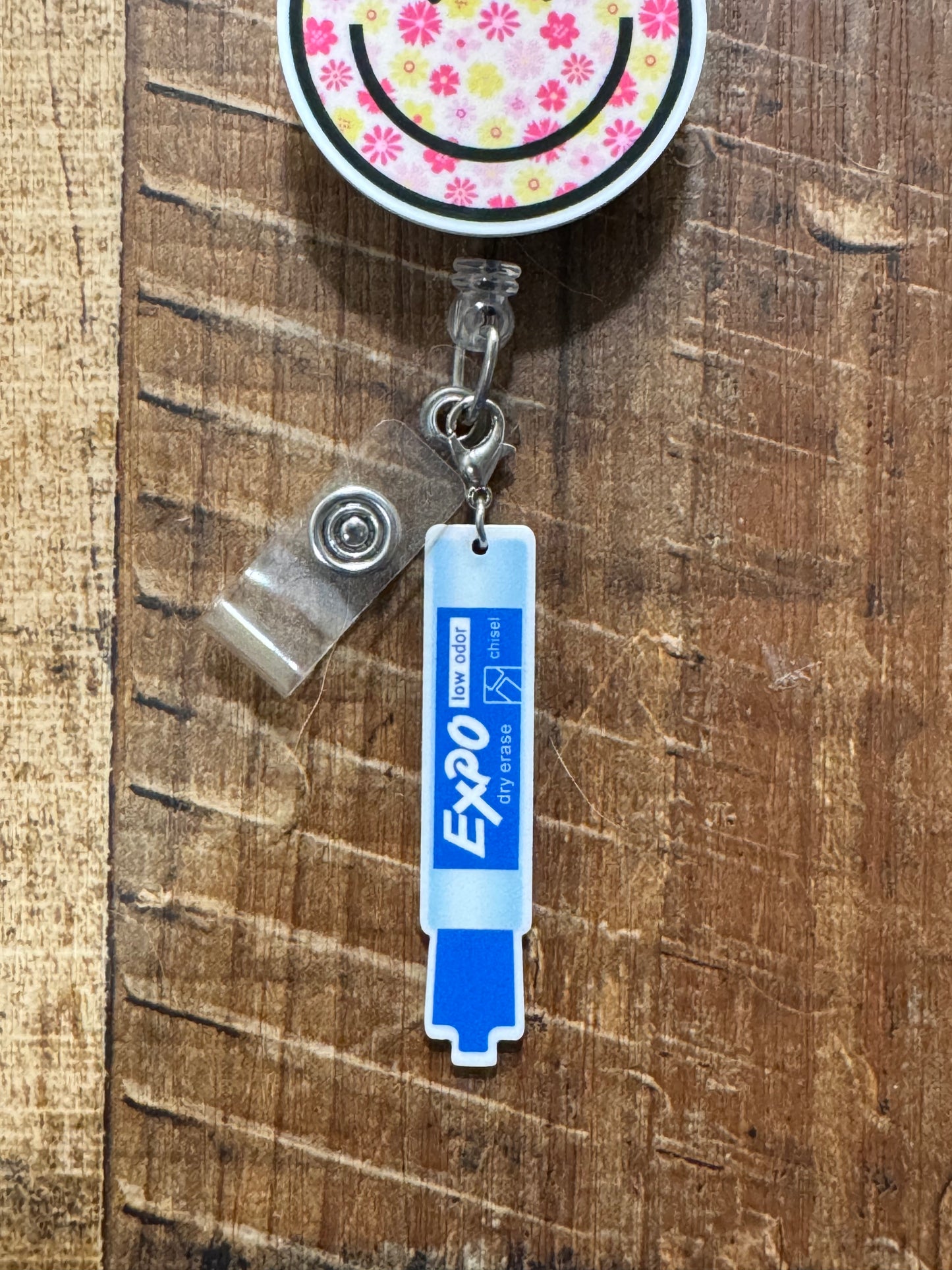 Nursing Station Dry Erase Marker Badge Charm - Healthcare Professional ID Flair - Whiteboard Gift for Nurses & Doctors - Medical Staff Stationery Accessory