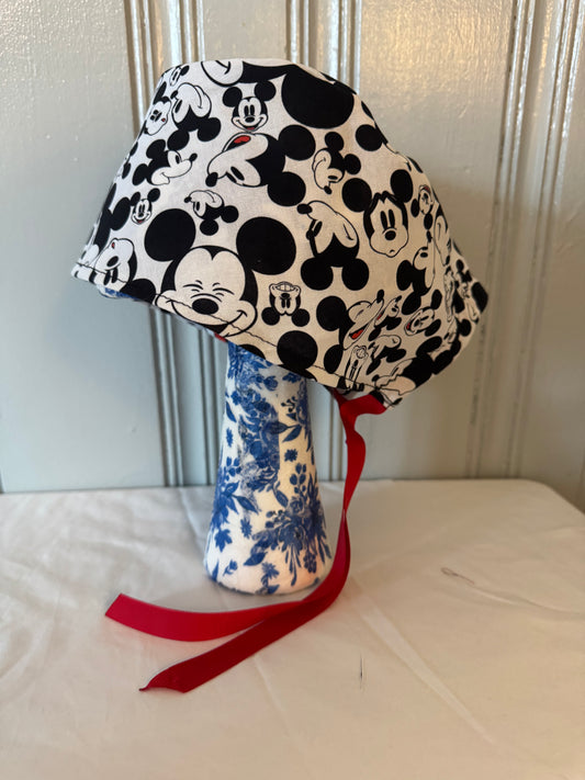 Cartoon Mouse Scrub Cap – Fun Tie-Back Surgical Hat – Adjustable Tie - Back Surgical Hat - Scrub Cap