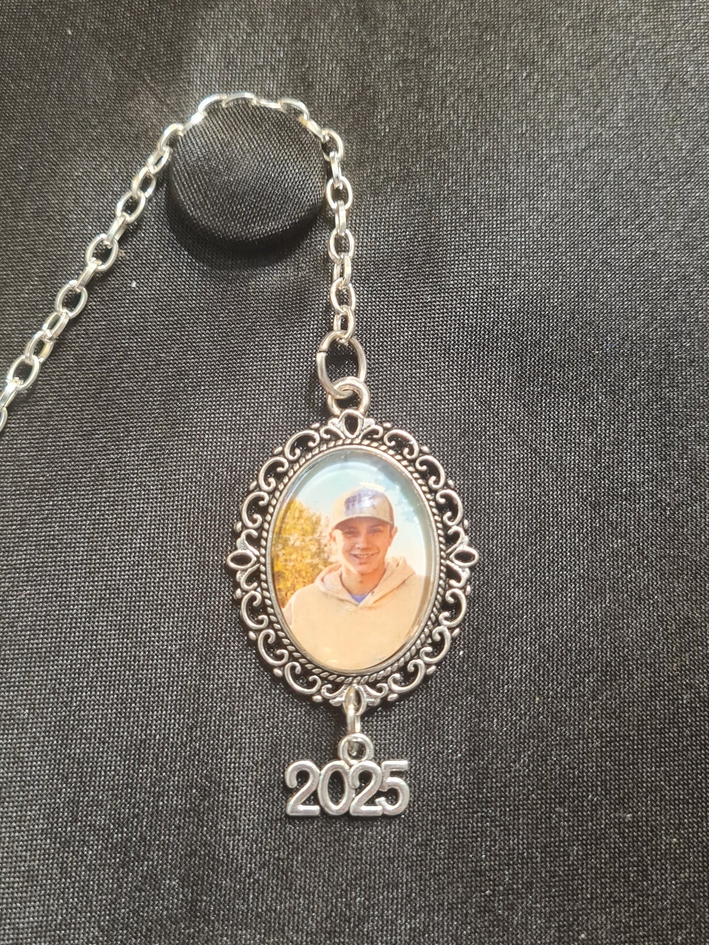 Custom Graduation Tassel Memorial Photo Charm ~ Unique Graduation Gift ~ Class of 2026 ~ Photo Tassel Charm  ~ Graduation Tassel Charm