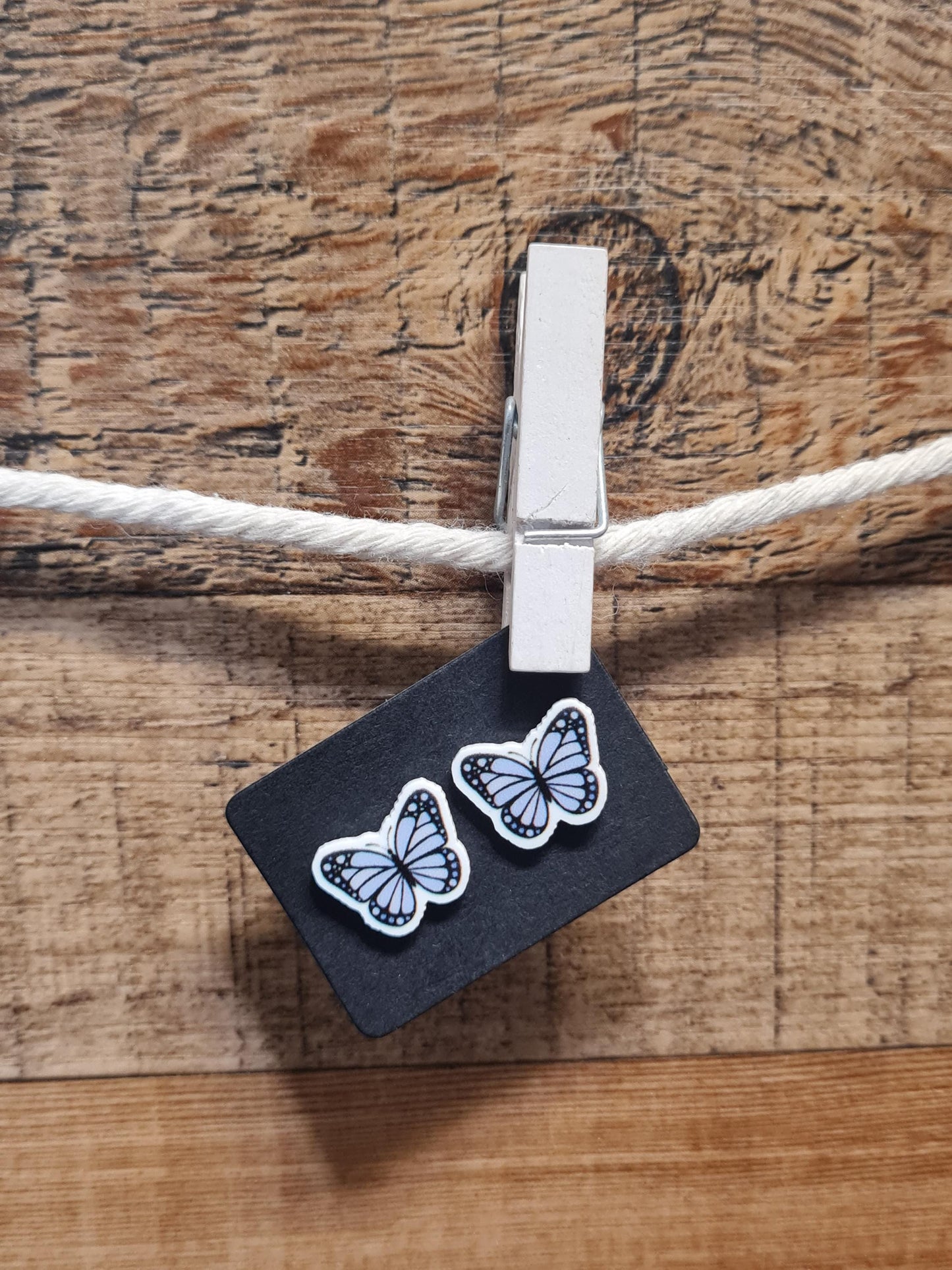 Butterfly Earrings ~ Butterfly Theme Earrings ~ Earrings ~ Summer Earrings ~ Fun Earrings ~ Monarch Butterfly Earrings ~ Monarch Butterfly