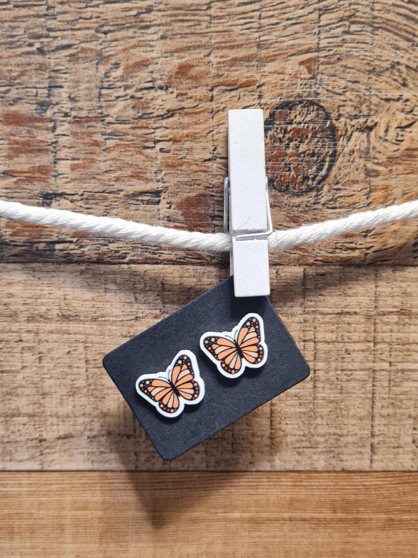 Butterfly Earrings ~ Butterfly Theme Earrings ~ Earrings ~ Summer Earrings ~ Fun Earrings ~ Monarch Butterfly Earrings ~ Monarch Butterfly