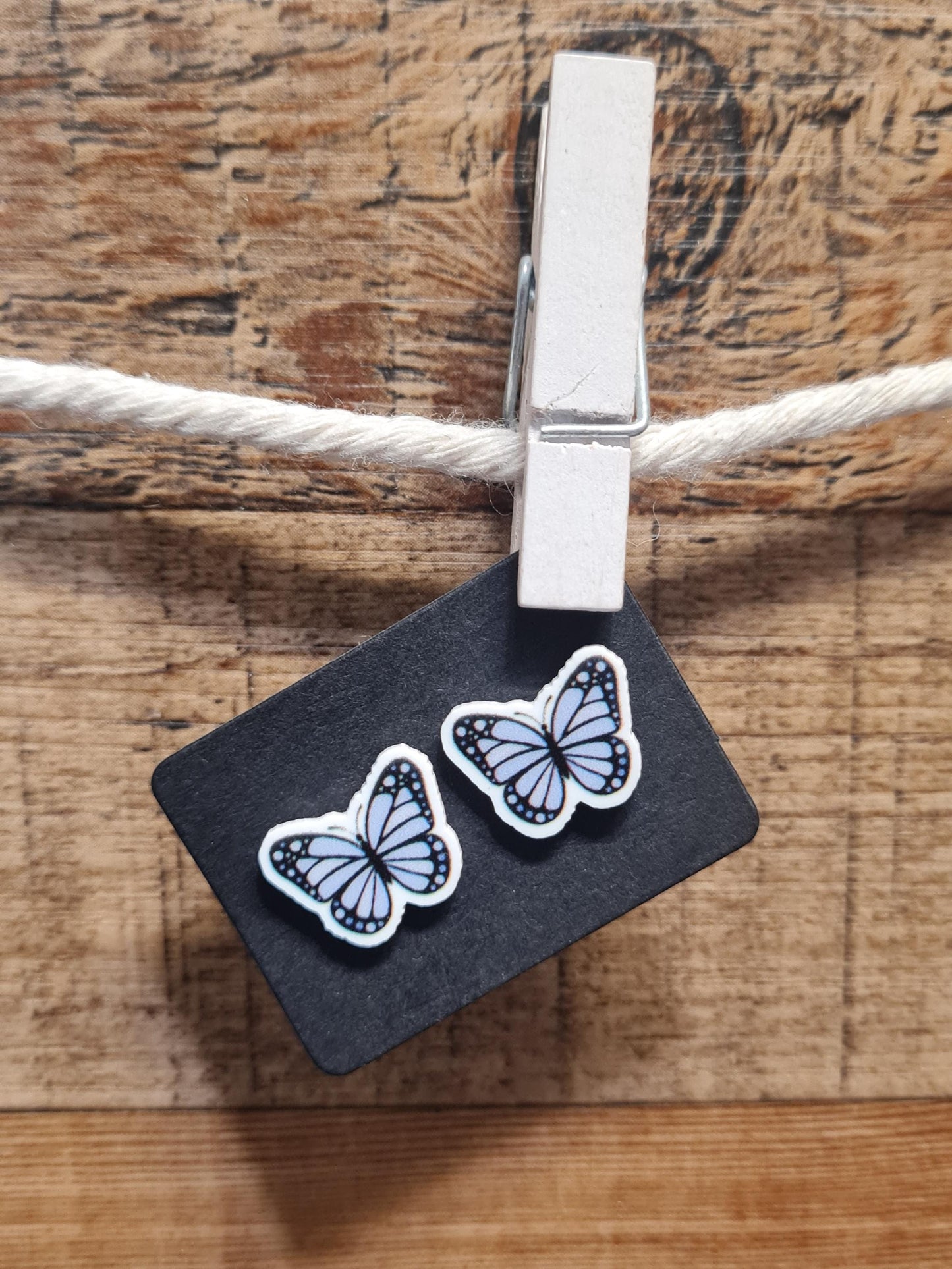 Butterfly Earrings ~ Butterfly Theme Earrings ~ Earrings ~ Summer Earrings ~ Fun Earrings ~ Monarch Butterfly Earrings ~ Monarch Butterfly