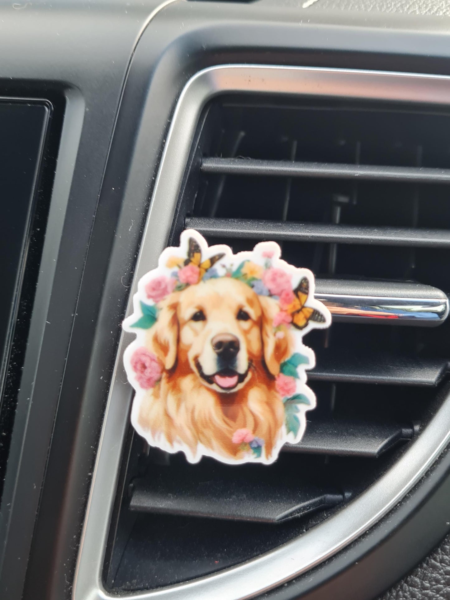 Aromatherapy Labrador Car Diffuser - Essential Oil Vent Clip for Dog Parents - Non-Toxic & Refillable Car Freshener - Natural Scenting for Lab Owners