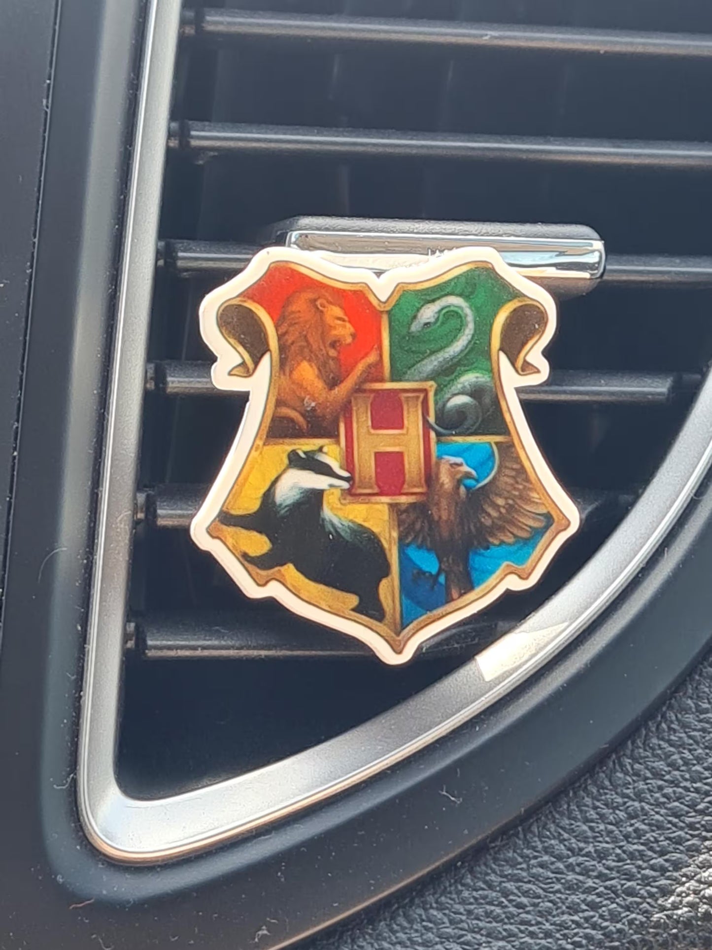 "Wizard's Brew" Magic Potion Car Air Freshener - Essential Oil Diffuser for Fantasy Lovers - Enchanted Car Accessory with Reusable Scents for Witches and Wizards