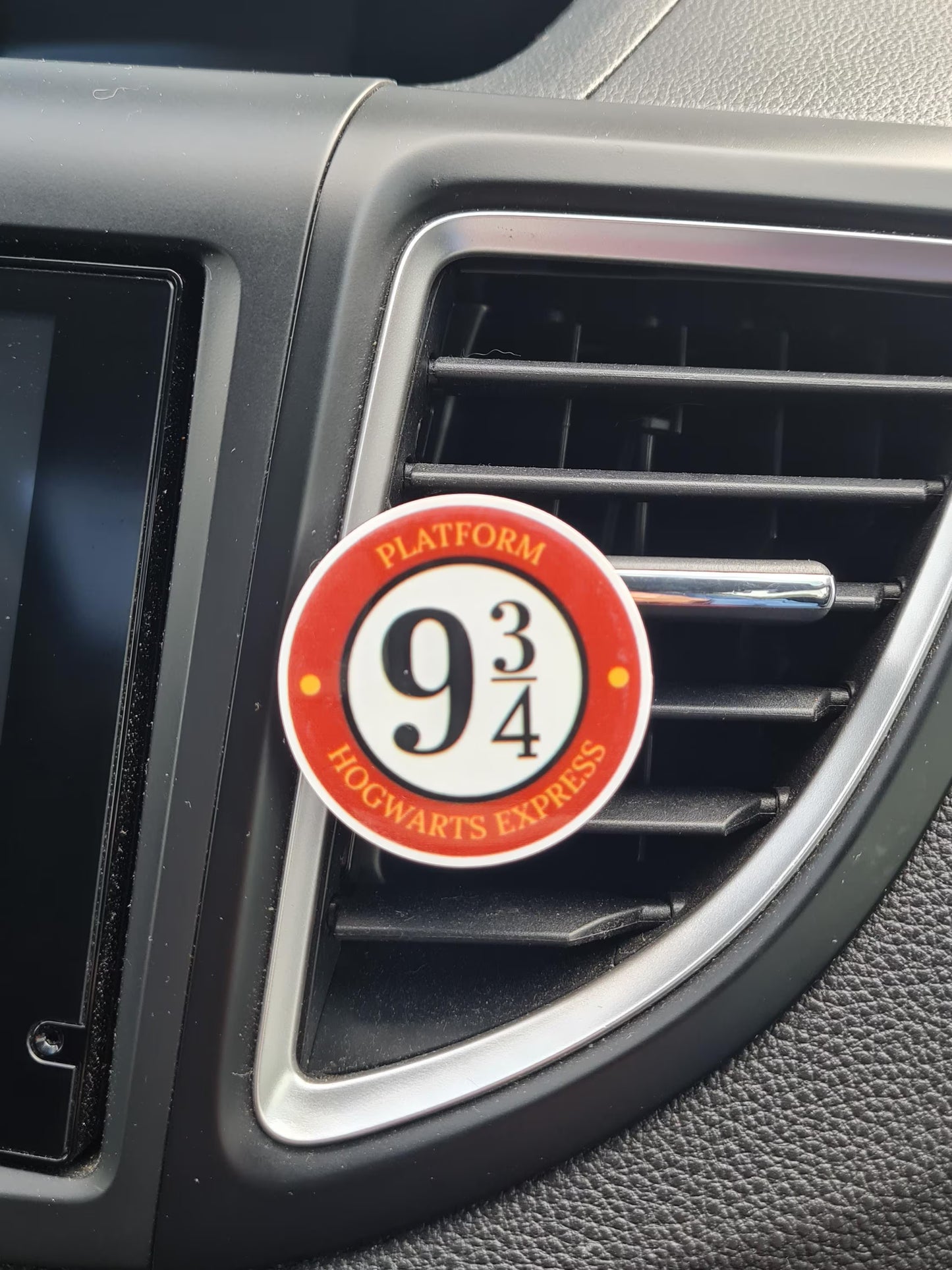 "Wizard's Brew" Magic Potion Car Air Freshener - Essential Oil Diffuser for Fantasy Lovers - Enchanted Car Accessory with Reusable Scents for Witches and Wizards
