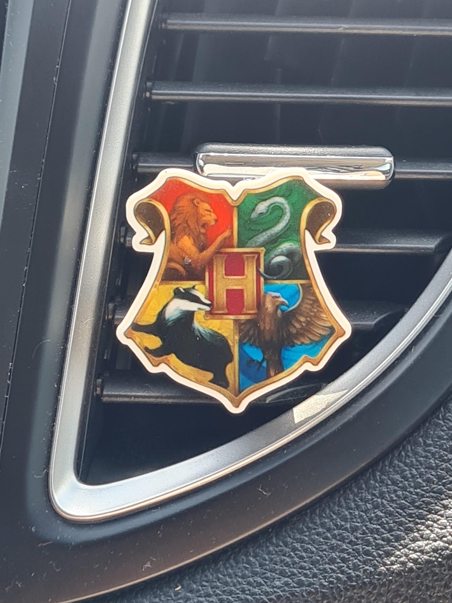 "Wizard's Brew" Magic Potion Car Air Freshener - Essential Oil Diffuser for Fantasy Lovers - Enchanted Car Accessory with Reusable Scents for Witches and Wizards